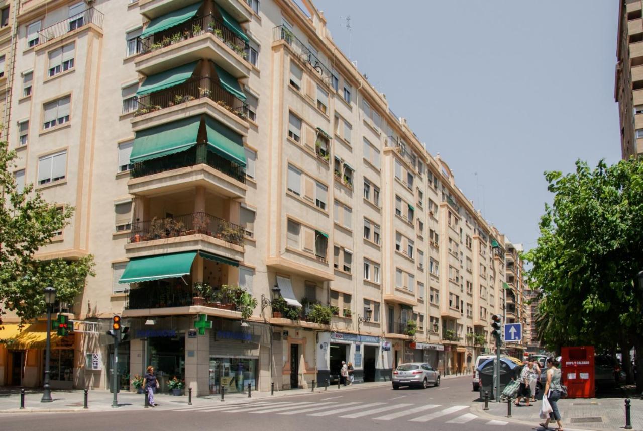 Apartamentos Fv Flats Valencia - Mestalla 7 Ngoại thất bức ảnh